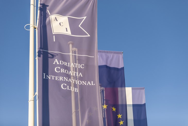 (ACI)
