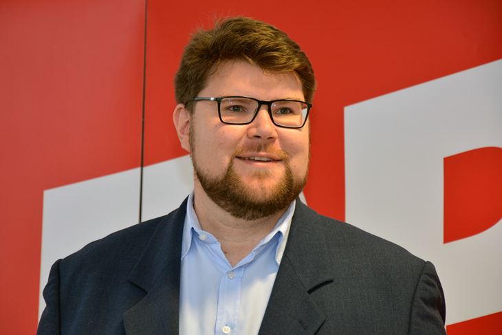 Suspendirani Peđa Grbin (Neven LAZAREVIĆ)