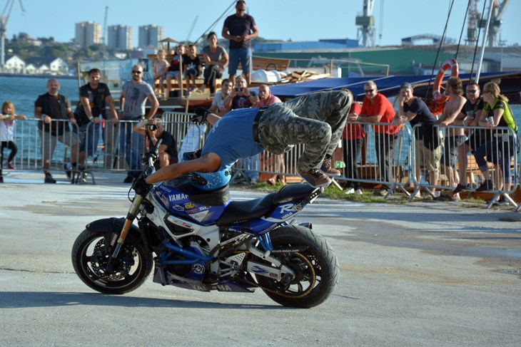 Stunt show Dejana Špoljara (N. LAZAREVIĆ)