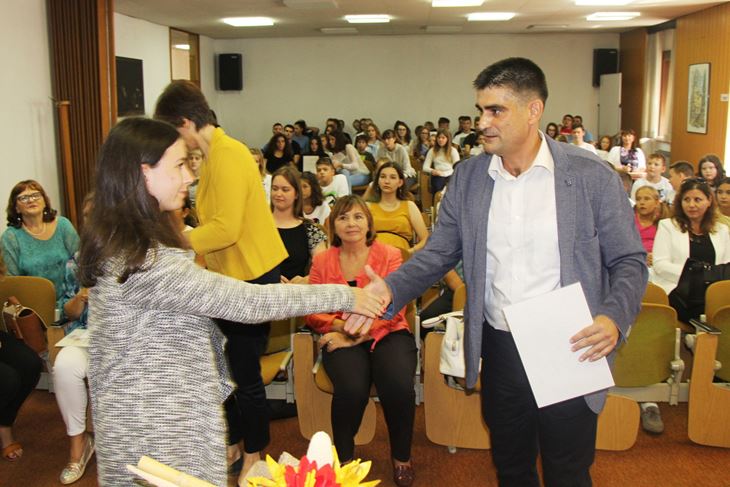 Nagrade Grada Buje najboljim učenicima (L. JELAVIĆ)