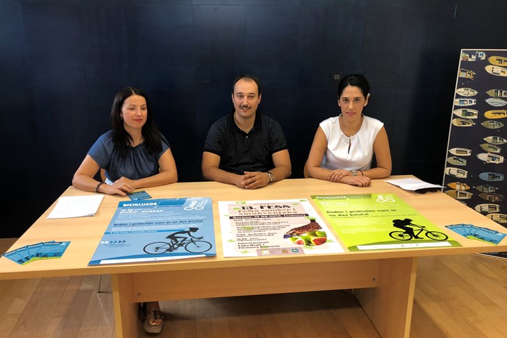 Na konferenciji za medije projekt Jug na 2 kotača prezentirali su ispred TZ Pule Marinela Kolić, voditeljica projekta, ispred TZ Marčane Maja Percan Milohanić, voditeljica TZ Marčana, te ispred TZ Barbana voditelj TZ Barban Marin Radolović.